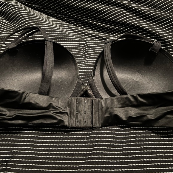 Victoria’s Secret Bra - Very Sexy Multiway - Picture 2 of 2